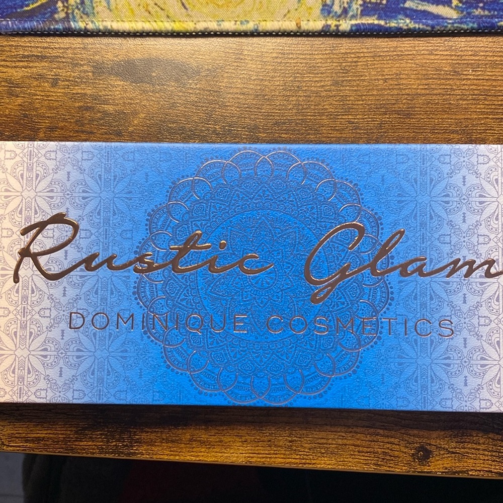 Dominque Cosmetics Palette in Rustic Glam